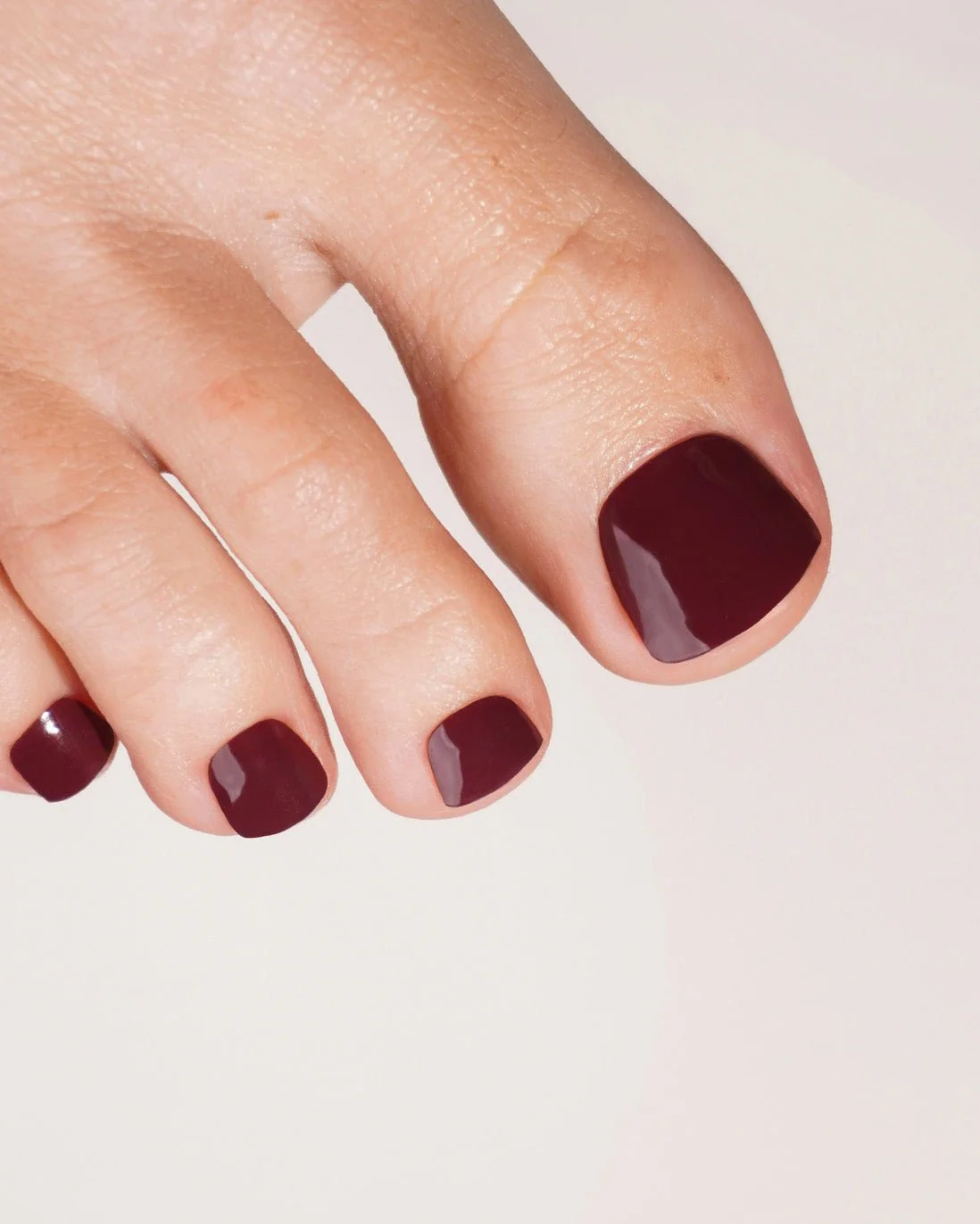Plum Purple Mani & Pedi Set - Gel Strips 5 Plum Purple Mani & Pedi Set - Gel Strips